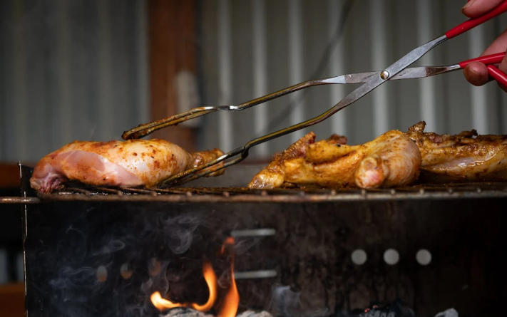 how to reheat chicken wings