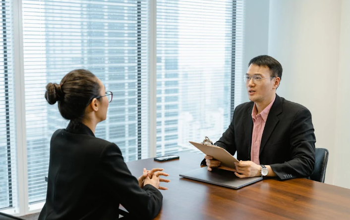 Why Is Indirect Compensation Important to Recruiting and Retaining Employees?