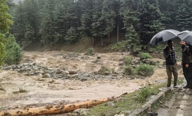 Landslide on Vaishno Devi Route Claims 31 Lives in Jammu & Kashmir