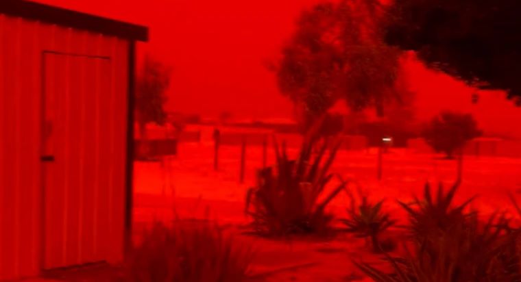 Cyclone Narelle Turns Australian Sky Red: Causes, Science, and Impact