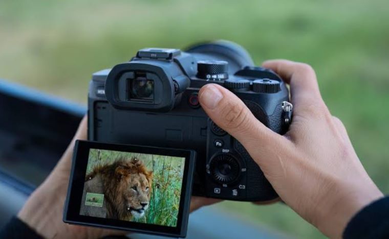 Sony RX10 V Officially Unveiled: A Powerful All-in-One Bridge Camera