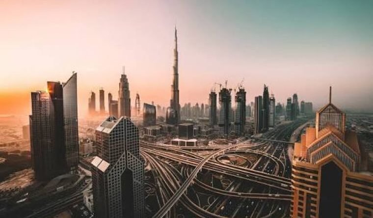24 Hours That Shook the UAE: Missile Alert, Iran Blame and a Sudden Trade Halt